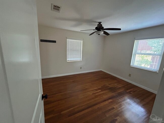Building Photo - 1240 Dunmire St