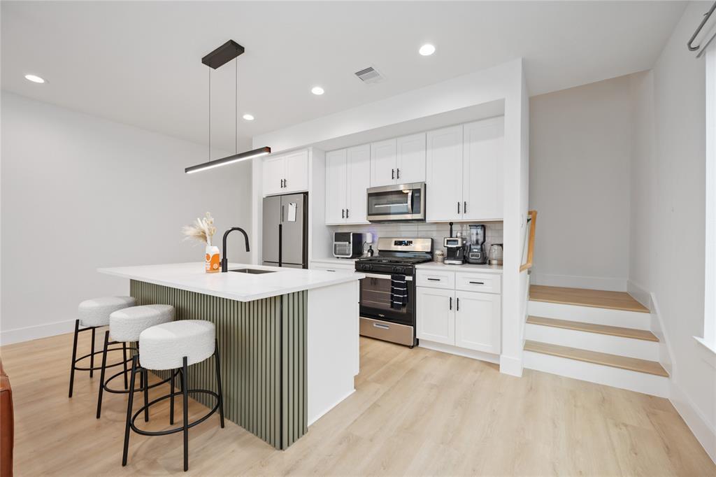 Foto principal - 4718 Market St
