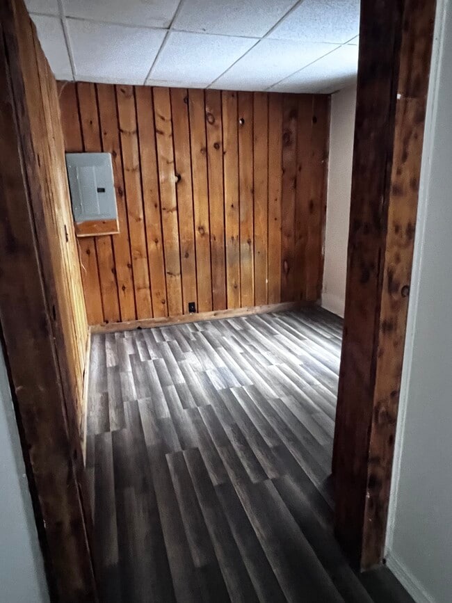 Foto del edificio - Railroad Street_12