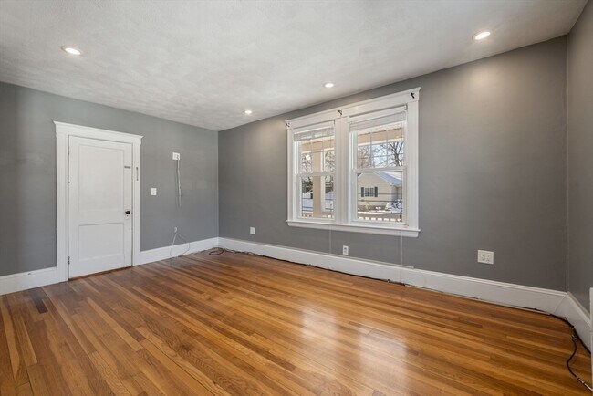 Building Photo - 22 Leonard St