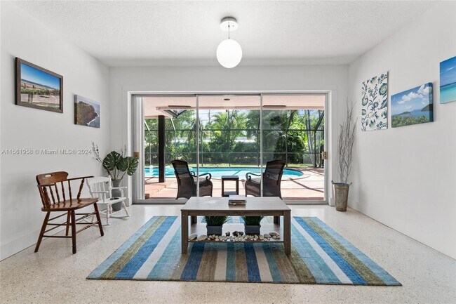 Foto del edificio - 14645 SW 83rd Ave