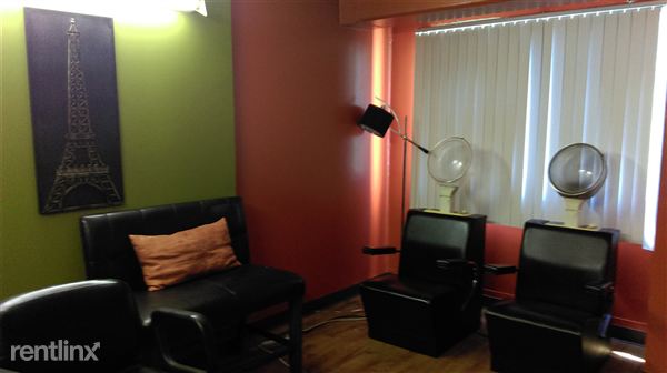 Foto del edificio - 274 S Highland St