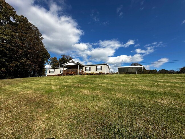 Foto del edificio - Spacious 4 bedroom/2 bath home for rent - ...