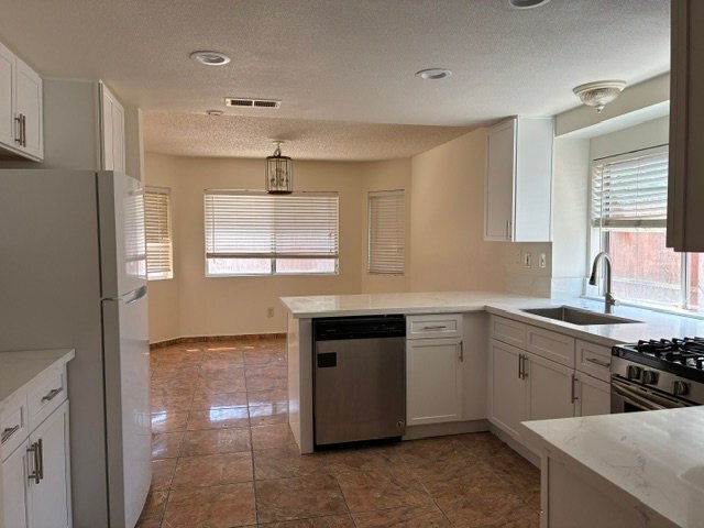 Building Photo - 13176 Tonikan Dr