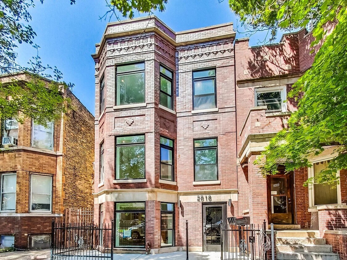Foto principal - 2818 W Fletcher St