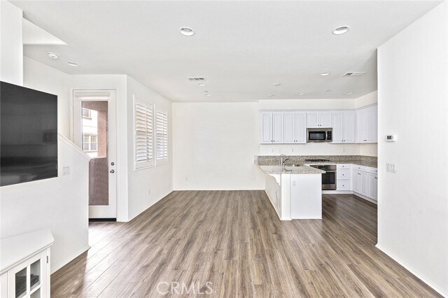 Building Photo - 17011 Independence Way