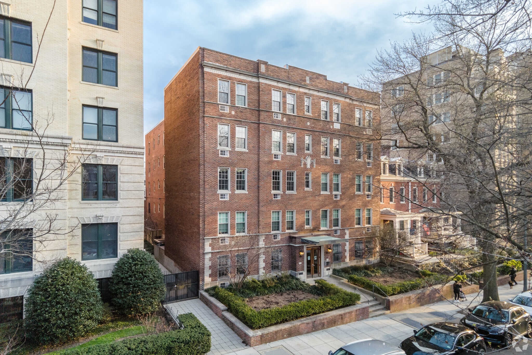 Stratford Condominiums