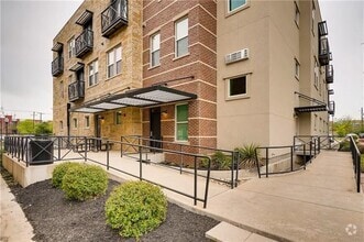 Building Photo - 1000 Lipscomb St