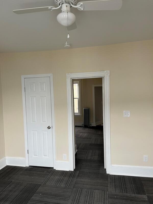 Foto del edificio - 1566 N 10th St