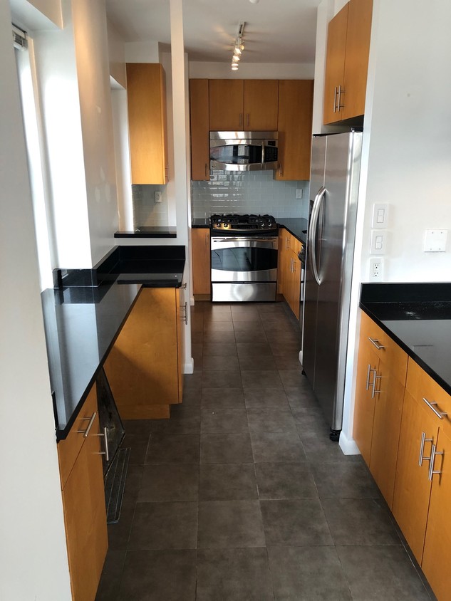 Foto principal - 200 E 64th St