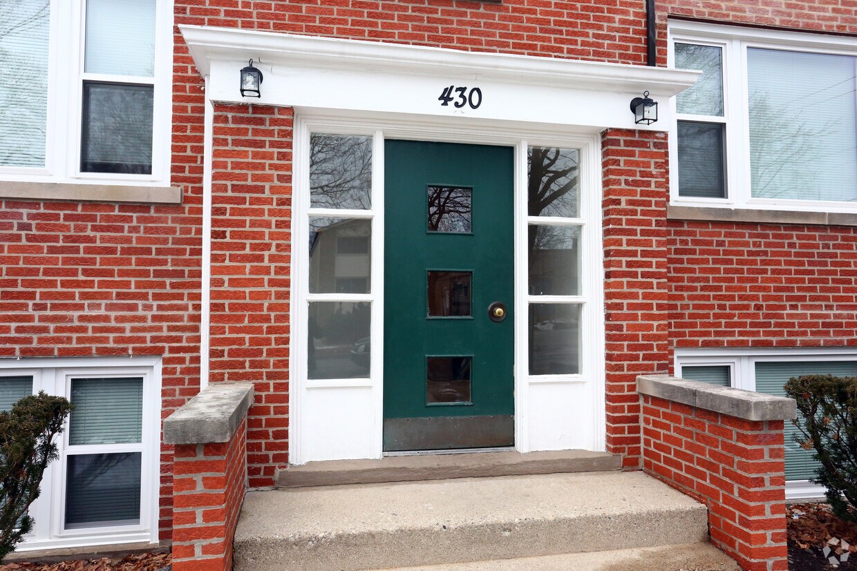 Building Photo - 430-434 Callan Ave