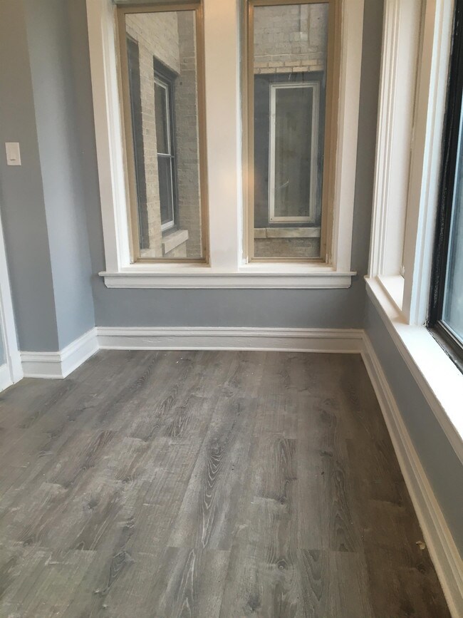 Foto del edificio - 4819 S King Dr