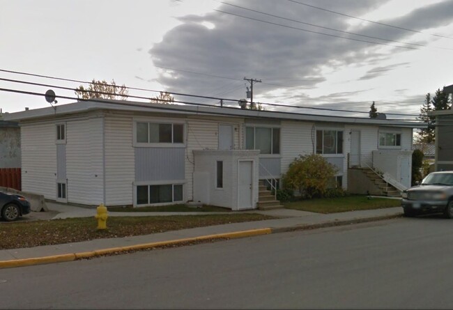 Building Photo - 10215-10298 98 St