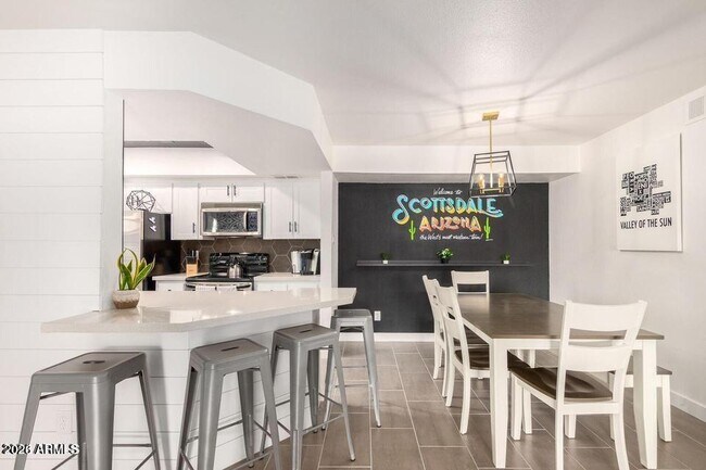 Foto del edificio - 7950 E Starlight Way