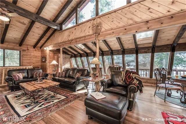 Foto principal - 106 Sequoia Dr