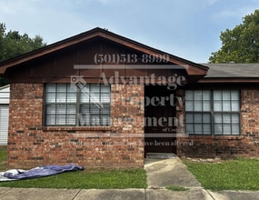 Building Photo - 2085 Keathley Dr