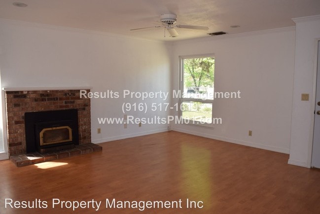Building Photo - 4 br, 2.5 bath House - 8552 Stratus Dr