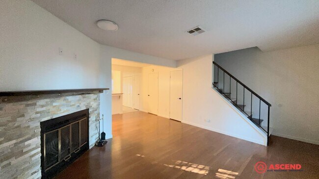 Building Photo - 7800 Westfield Rd