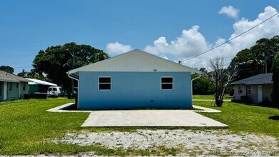 Building Photo - 1207 Avenue K A Ave