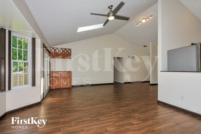 Foto del edificio - 202 Barrington Dr