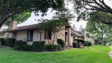 Building Photo - 7202 S Dairy Ashford Rd