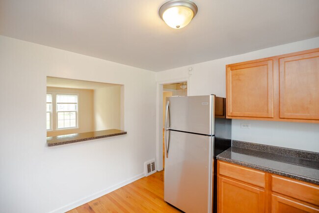 Foto del edificio - 4232 W Nelson St