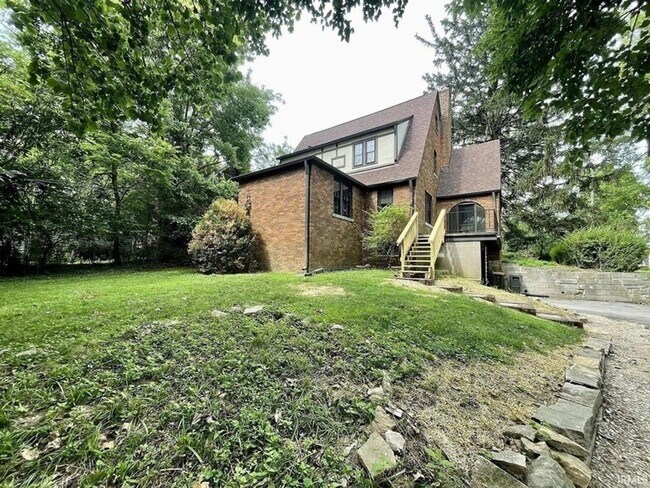 Foto del edificio - 611 S Eagleson Ave