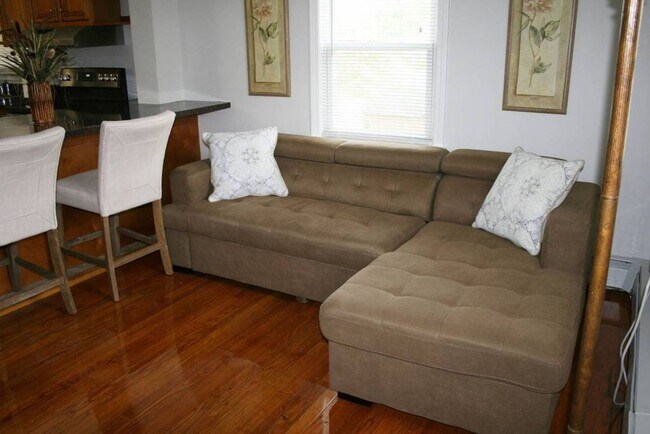 Foto del edificio - Beautiful and Spacious 4 Bedroom House in ...