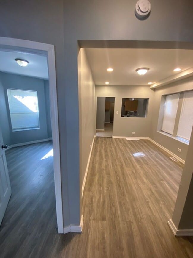 Building Photo - 7314 S University Ave