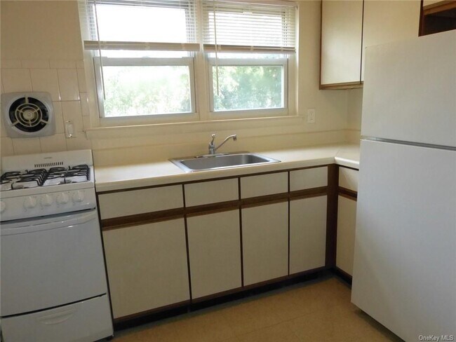 Foto del edificio - 6 Duryea Pl