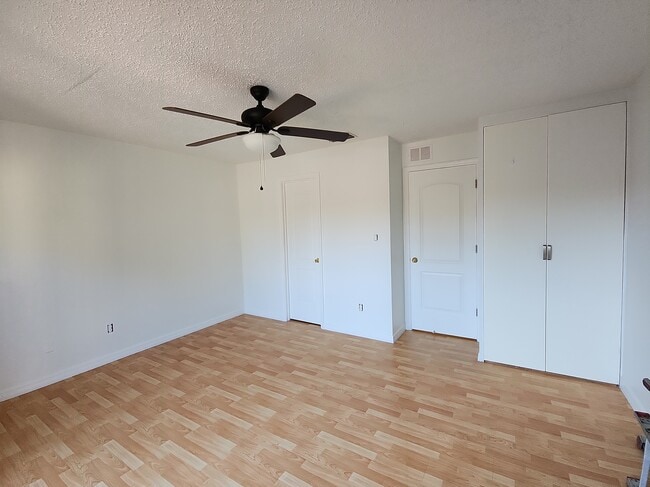 Building Photo - 7601 La Mesita Ct