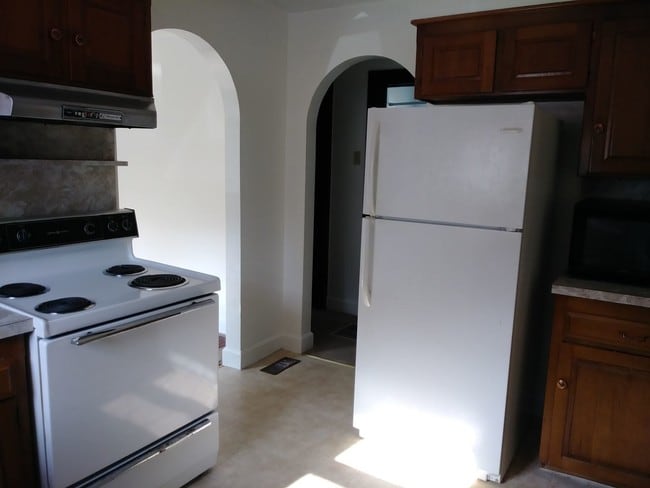 Building Photo - 2 br, 1 bath House - 3950 Butternut Ave.