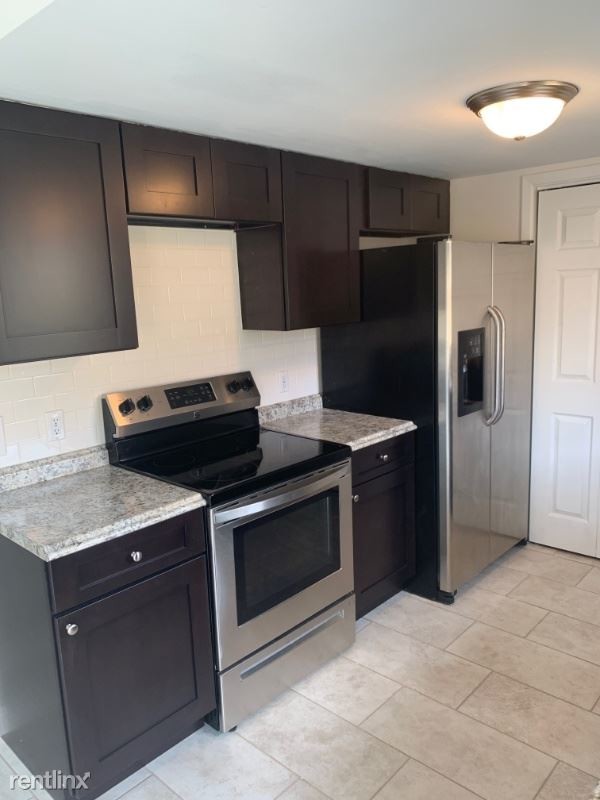 Foto del edificio - 2 br, 1 bath Apartment - 6912 Julia Court