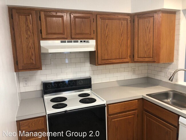Foto del edificio - 2 br, 1 bath House - 608 Mews Drive