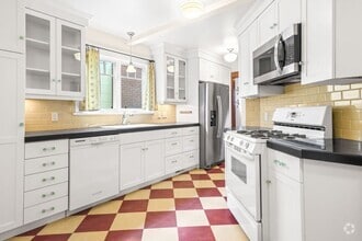 Building Photo - 3011 SE Tibbetts St