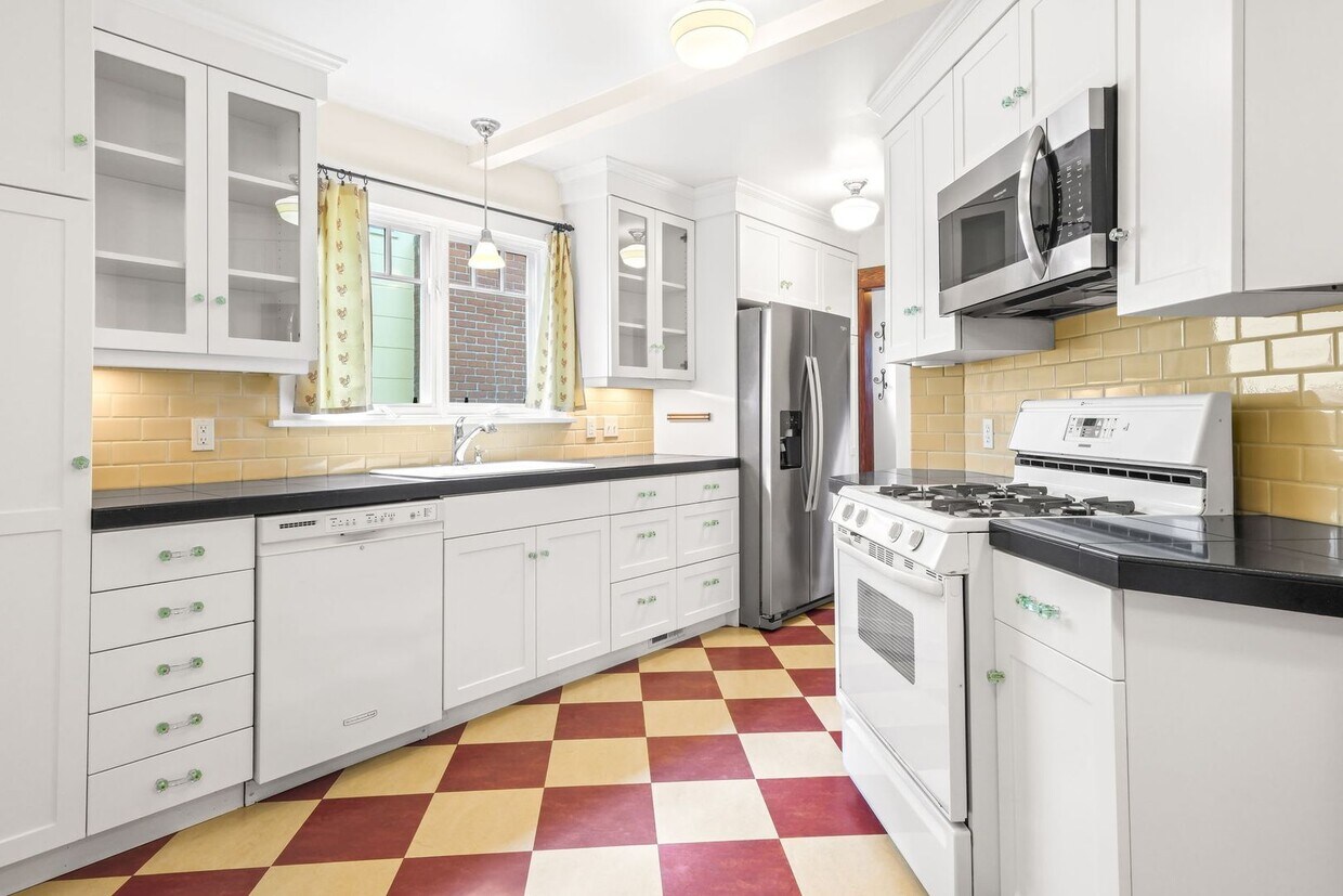 Foto principal - 3011 SE Tibbetts St