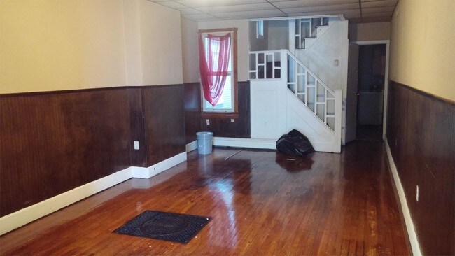 Foto del edificio - 110 Woodland St