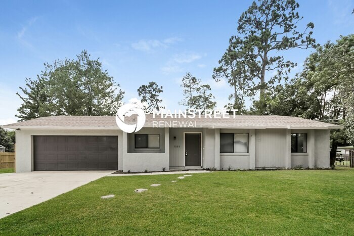 Foto principal - 3 Bedroom Pet-Friendly Home in COCOA, FL w...