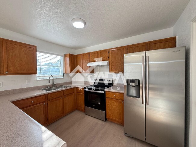 Building Photo - 4915 Brazoswood