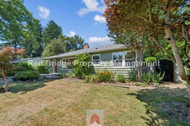 Foto del edificio - 5025 SW Illinois St