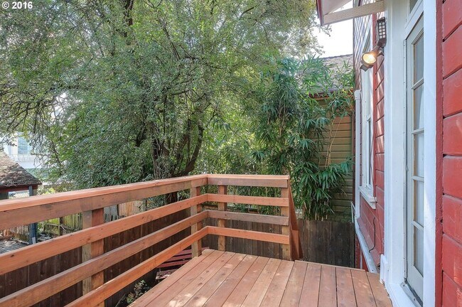 Foto del edificio - 3206 S Kelly Ave