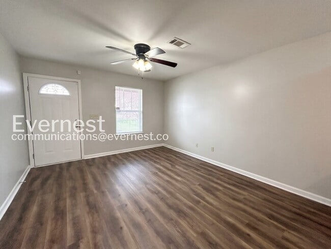 Foto del edificio - 3157 Lauren Evelyn Way