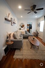 Building Photo - 2840 S Mansfield Ave