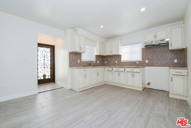 Foto del edificio - 522 W 82nd St