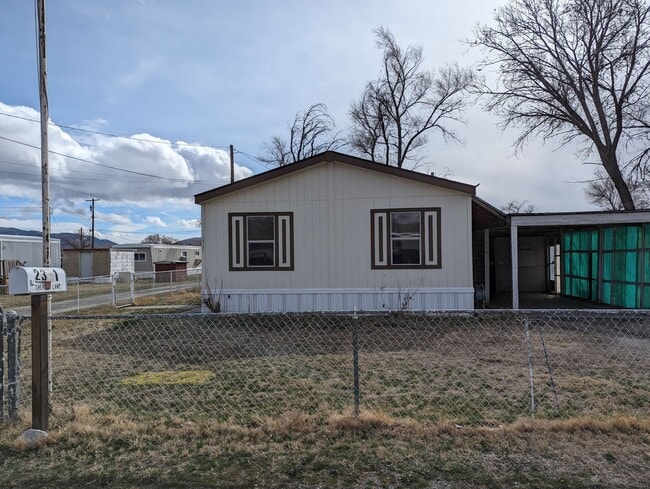 Building Photo - 2361 Sherman Ln