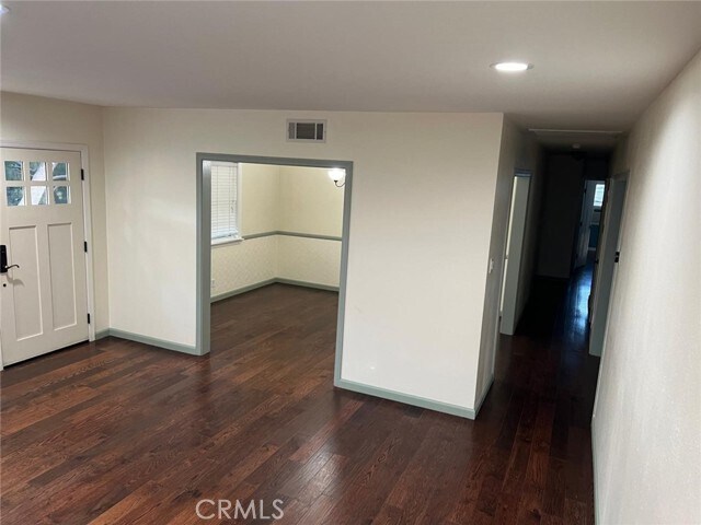 Building Photo - 34323 Agua Dulce Canyon Rd
