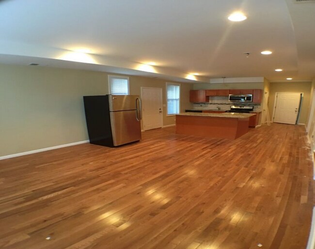 Foto del edificio - 2956 N Spaulding Ave