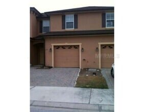 Building Photo - 1141 Long Oak Way
