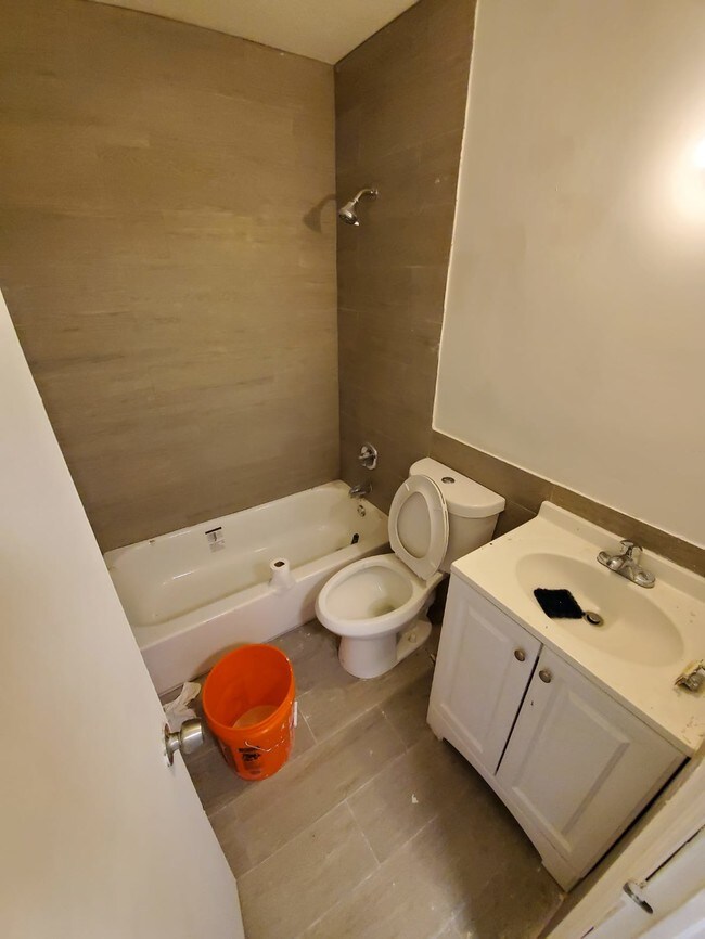 Foto del edificio - 1765 Venice Ln