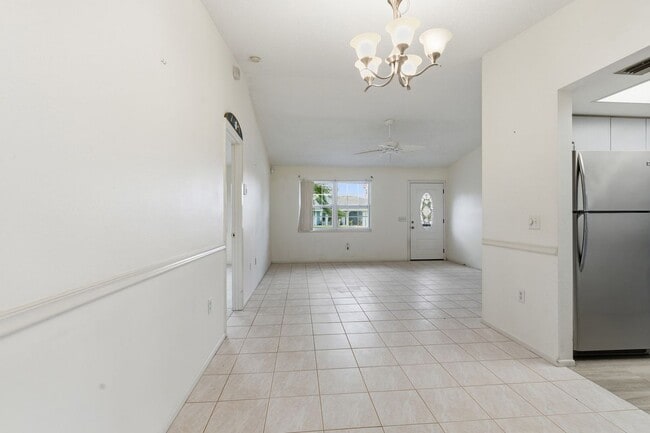 Foto del edificio - 7284 Sea Mist Dr